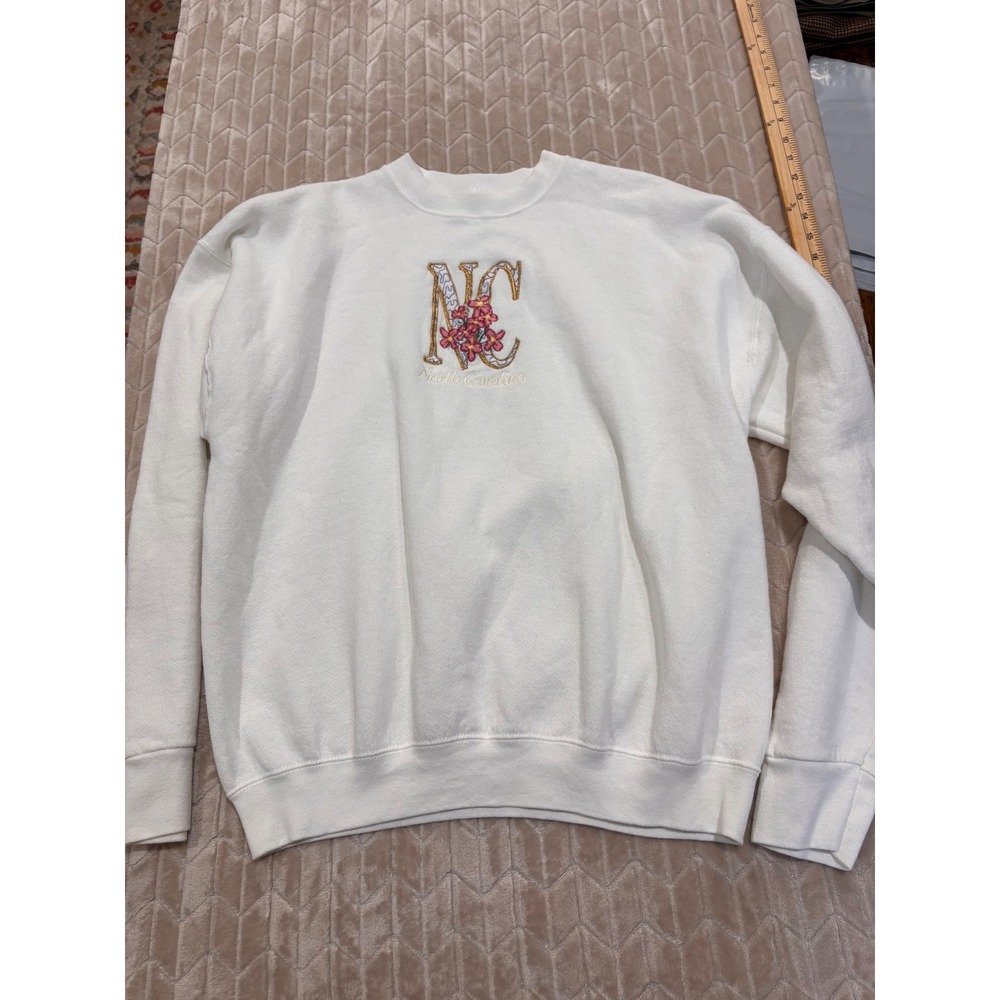 90s Fruit of the Loom North Carolina Floral Sweatshirt White XL Made in USA
